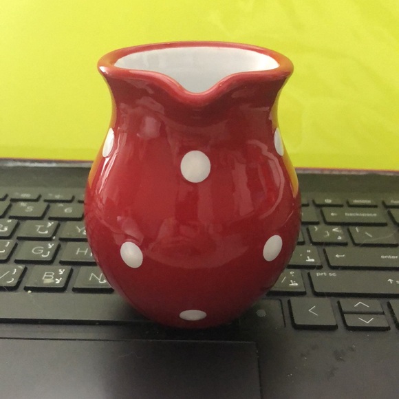 City to Cottage Coffee Creamer Red & White Dotted - Picture 5 of 6